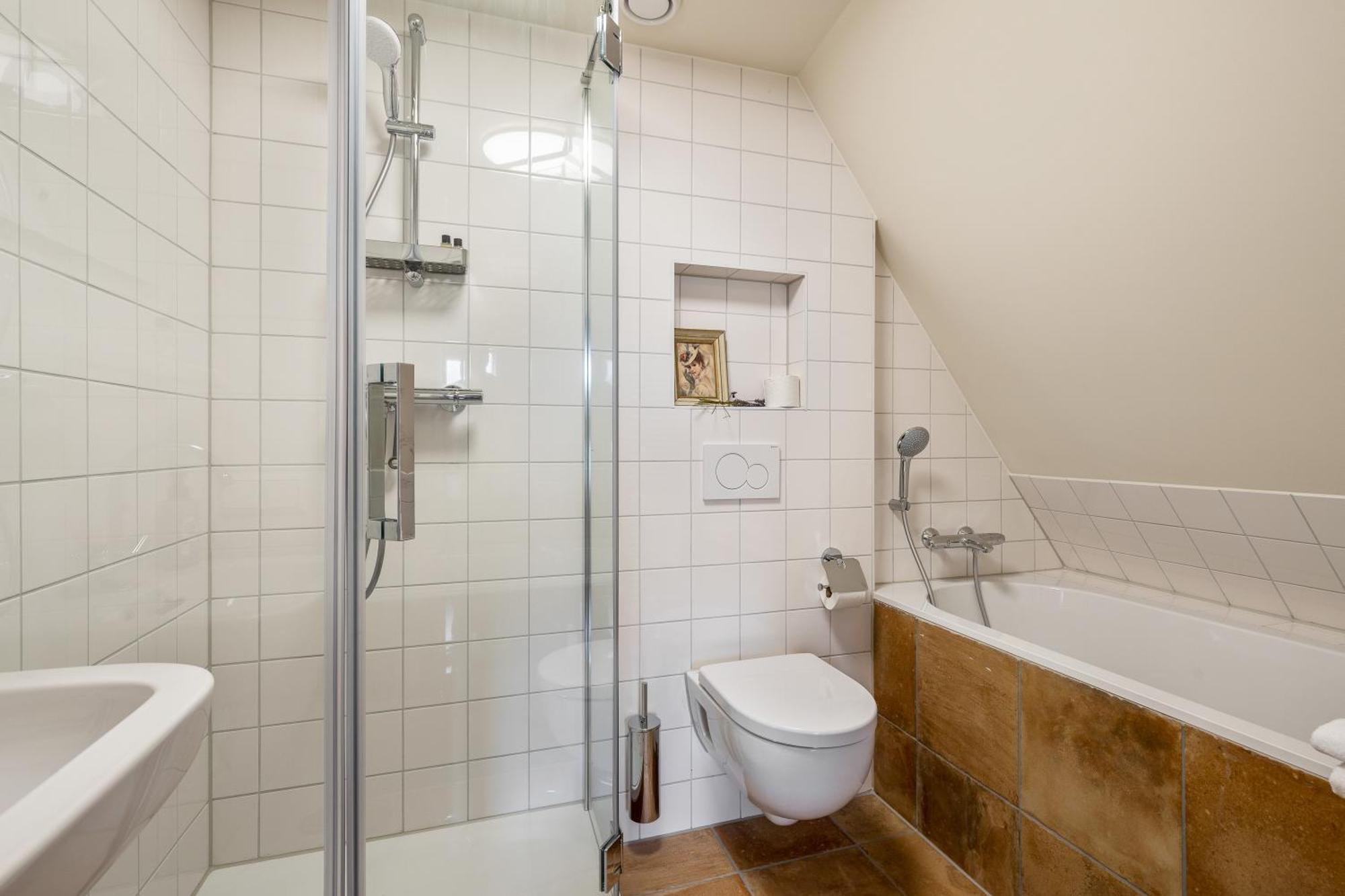 Boutique Hotel Jongwijs Westzaan Buitenkant foto