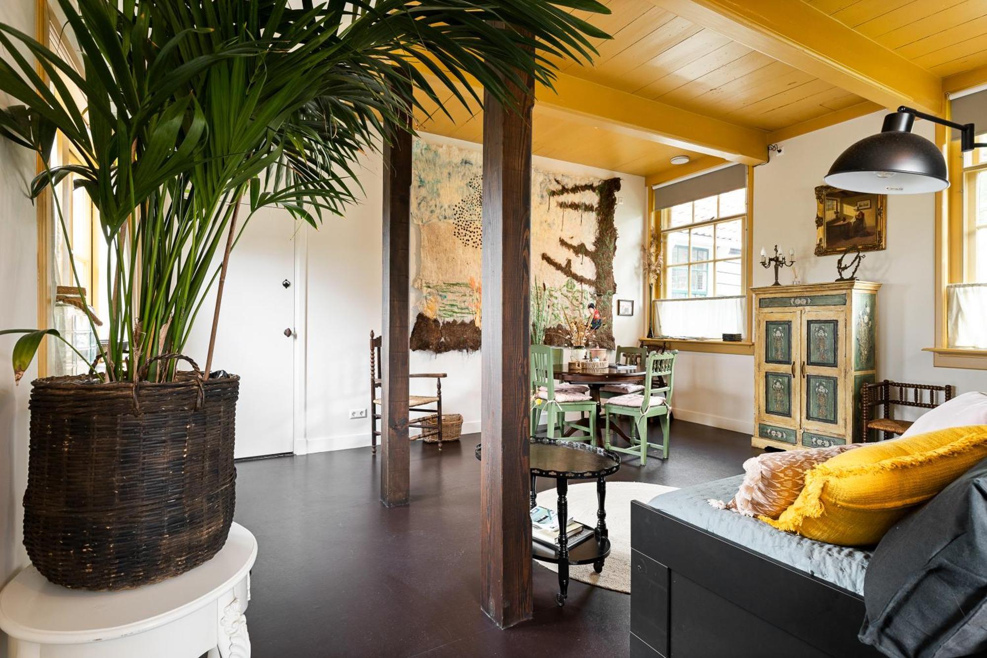 Boutique Hotel Jongwijs Westzaan Buitenkant foto