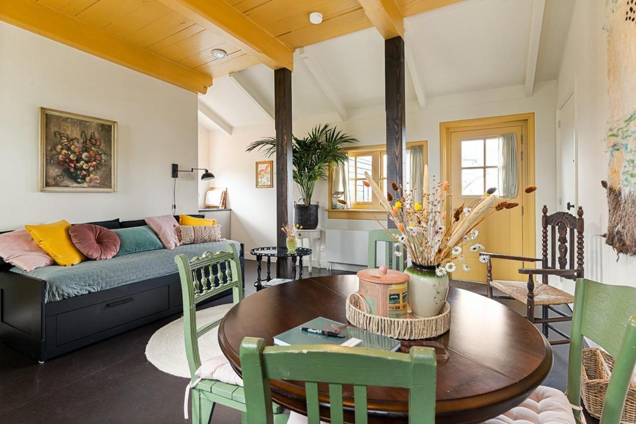 Boutique Hotel Jongwijs Westzaan Buitenkant foto